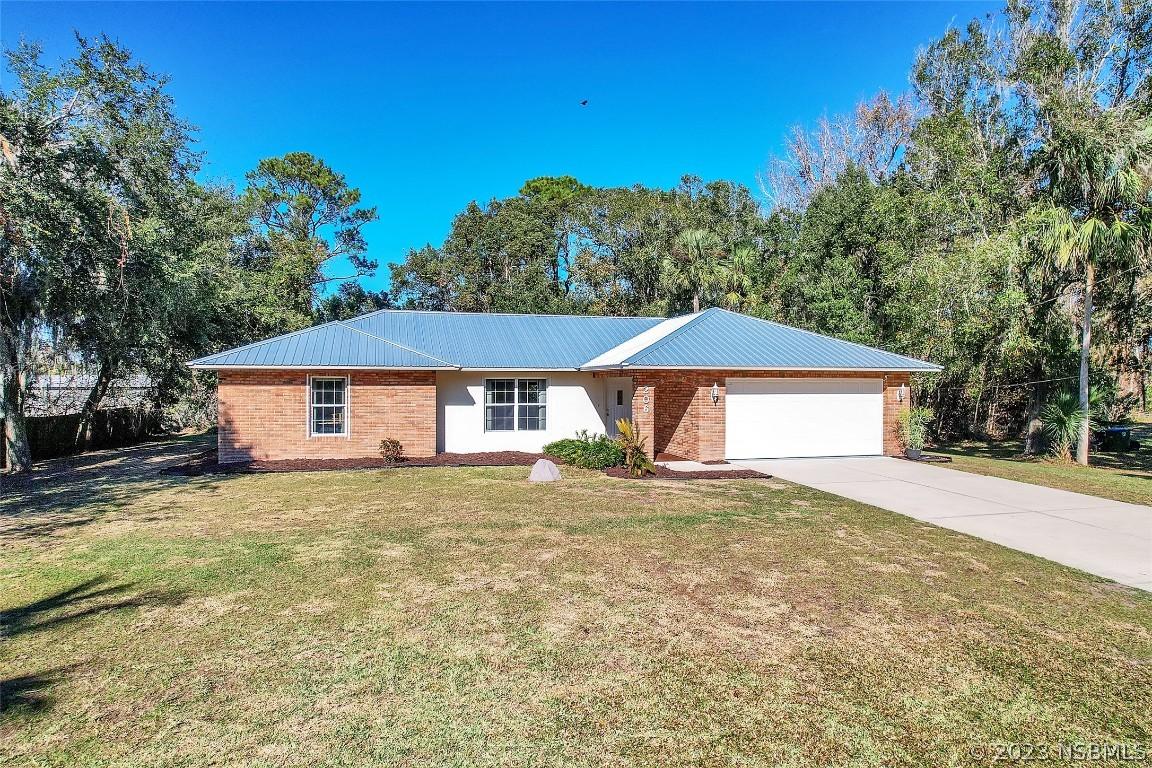 206 Cypress Ave., Oak Hill, FL 32759