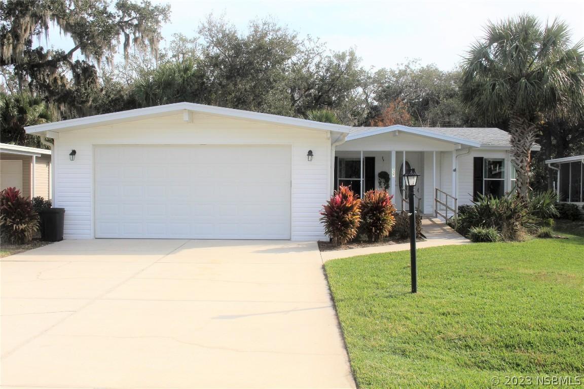 337 Water Landing Dr., Oak Hill, FL 32759
