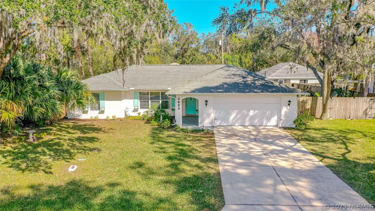 2803 Pine Tree Dr., Edgewater, FL 32141