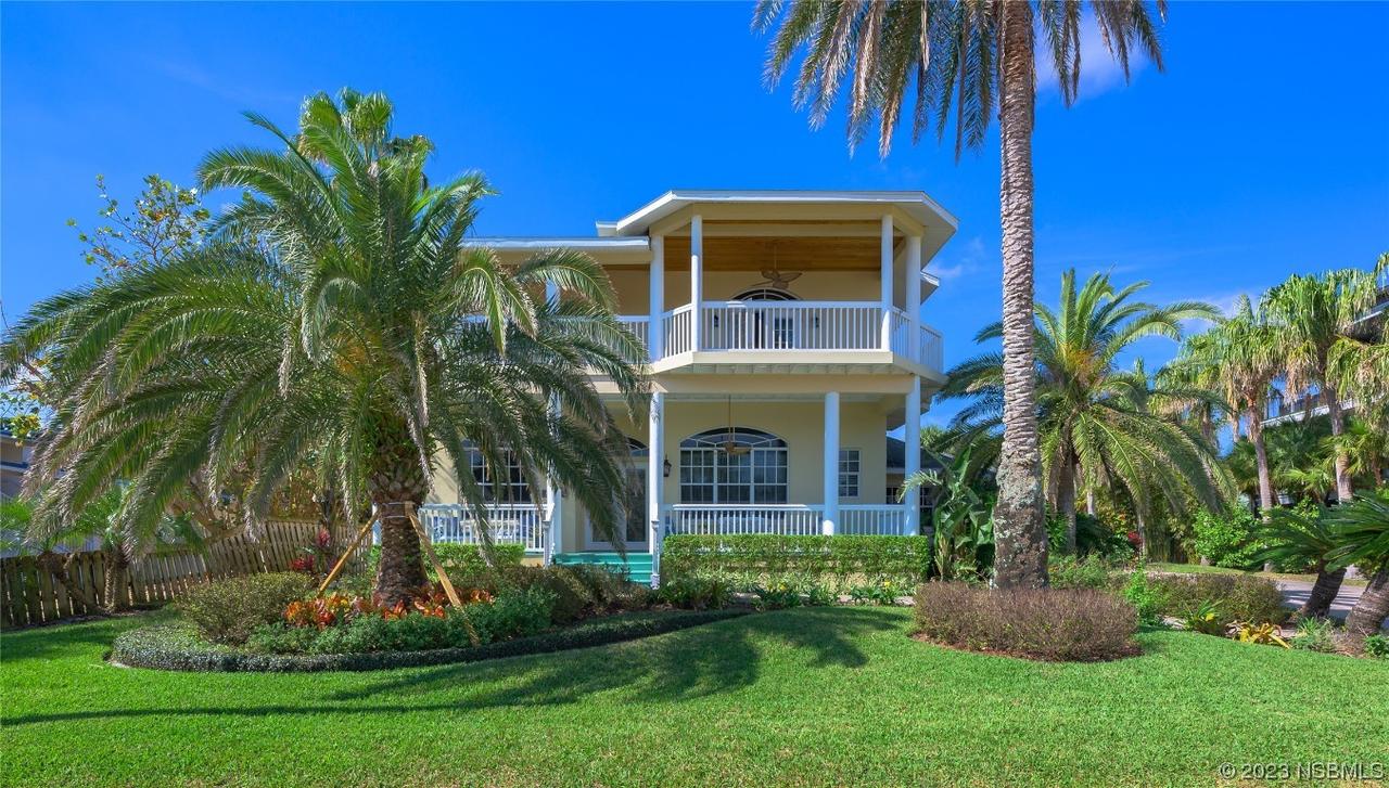 2118 Ocean Dr., New Smyrna Beach, FL 32169