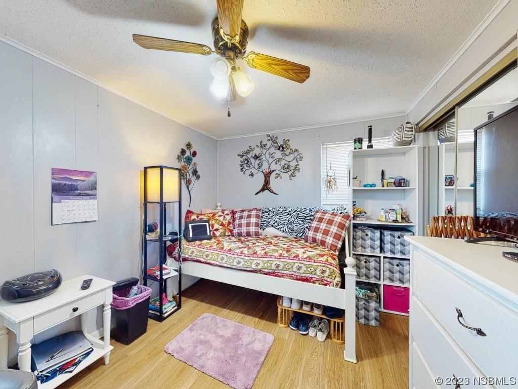 811 E 27th Ave., New Smyrna Beach, FL 32169