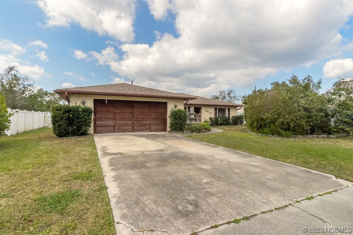2412 Sabal Palm Dr., Edgewater, FL 32141