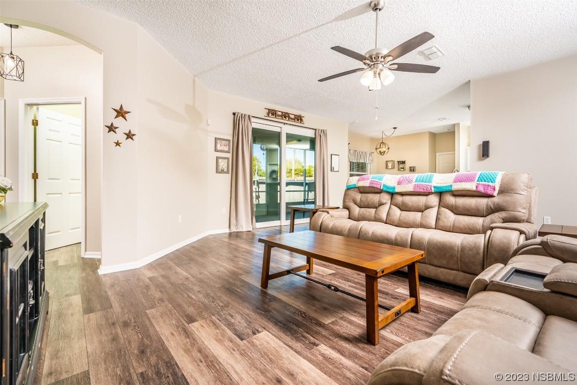 2932 Victory Palm Dr., Edgewater, FL 32141