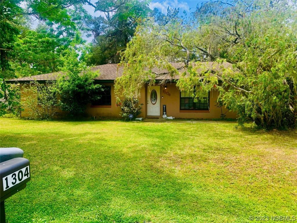 1304 Sabal Palm Dr., Edgewater, FL 32132