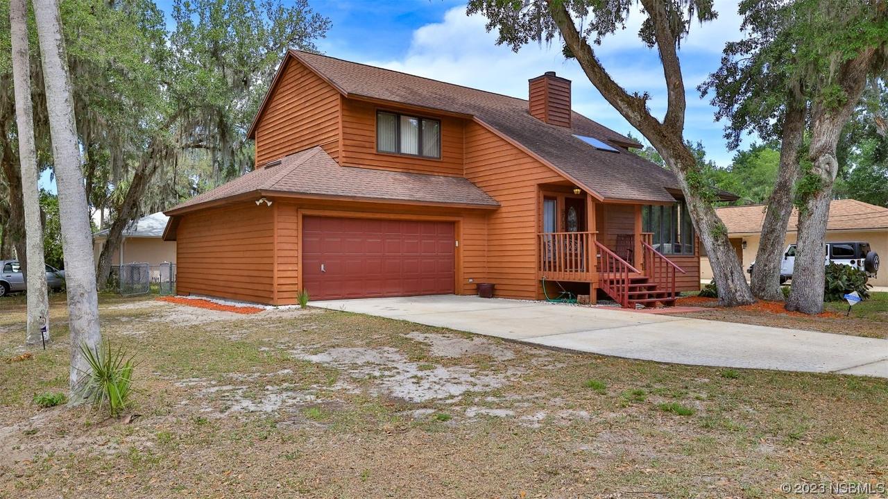 902 W 7th St., New Smyrna Beach, FL 32168