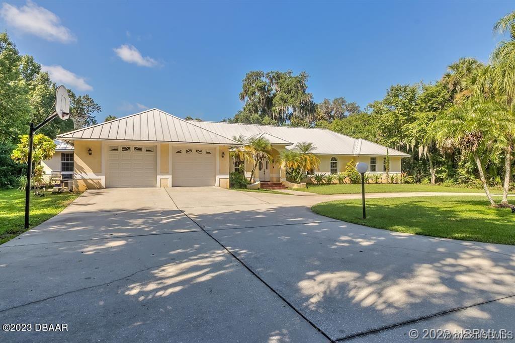 450 Baltimore Cir., New Smyrna Beach, FL 32168
