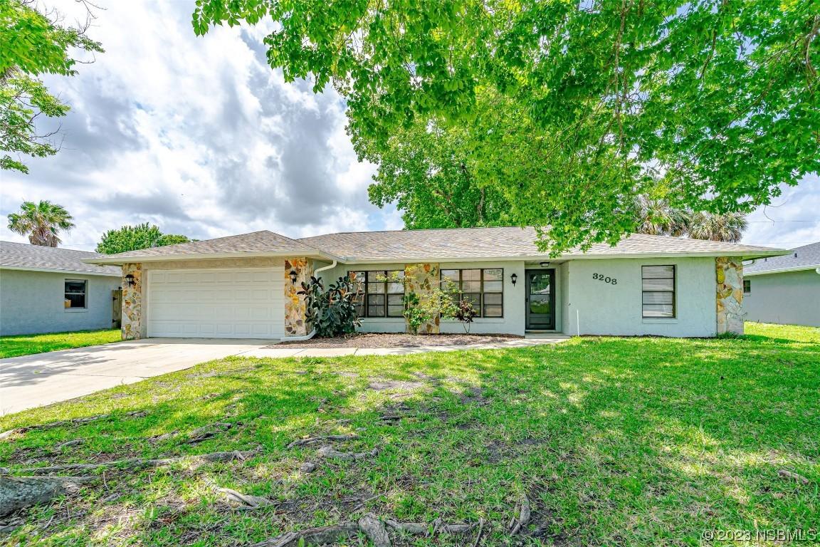 3208 Sabal Palm Dr., Edgewater, FL 32141