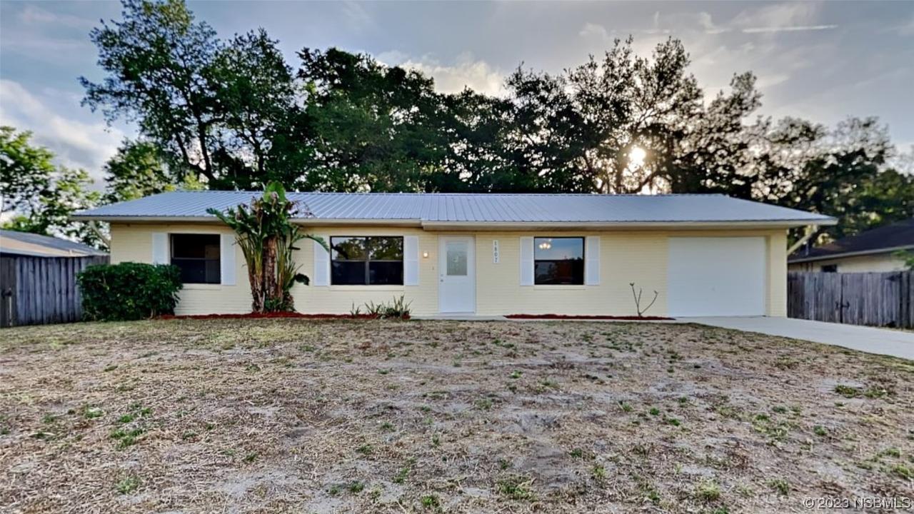 1807 Sabal Palm Dr., Edgewater, FL 32132