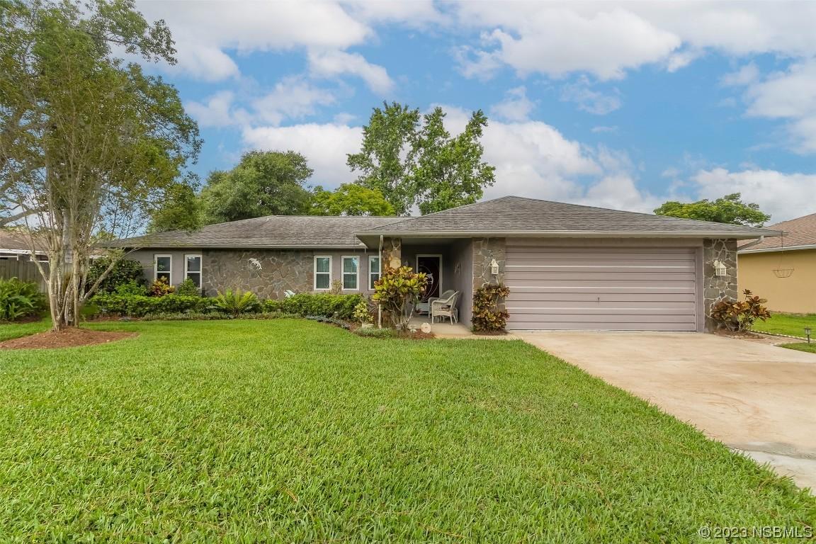 2828 Pine Tree Dr., Edgewater, FL 32141