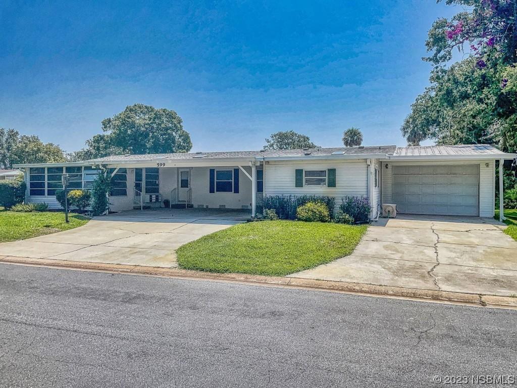 599 Topside Cir., Edgewater, FL 32141
