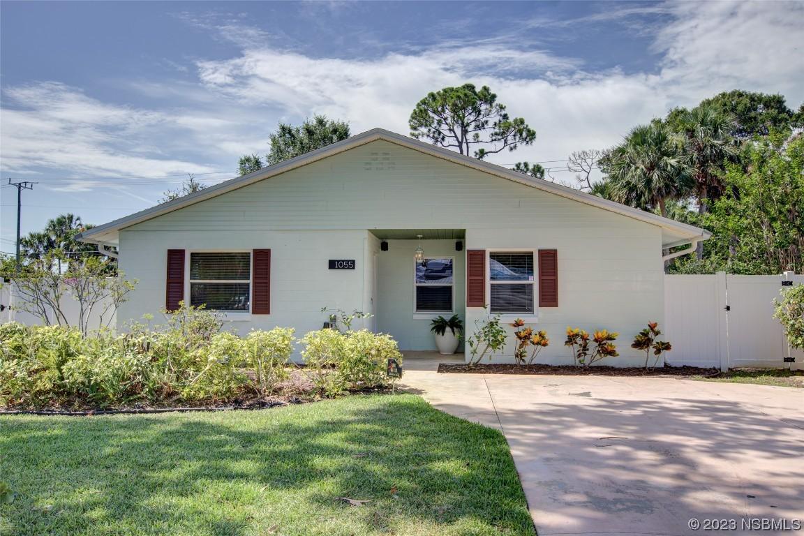 1055 Beulah Dr., Edgewater, FL 32132