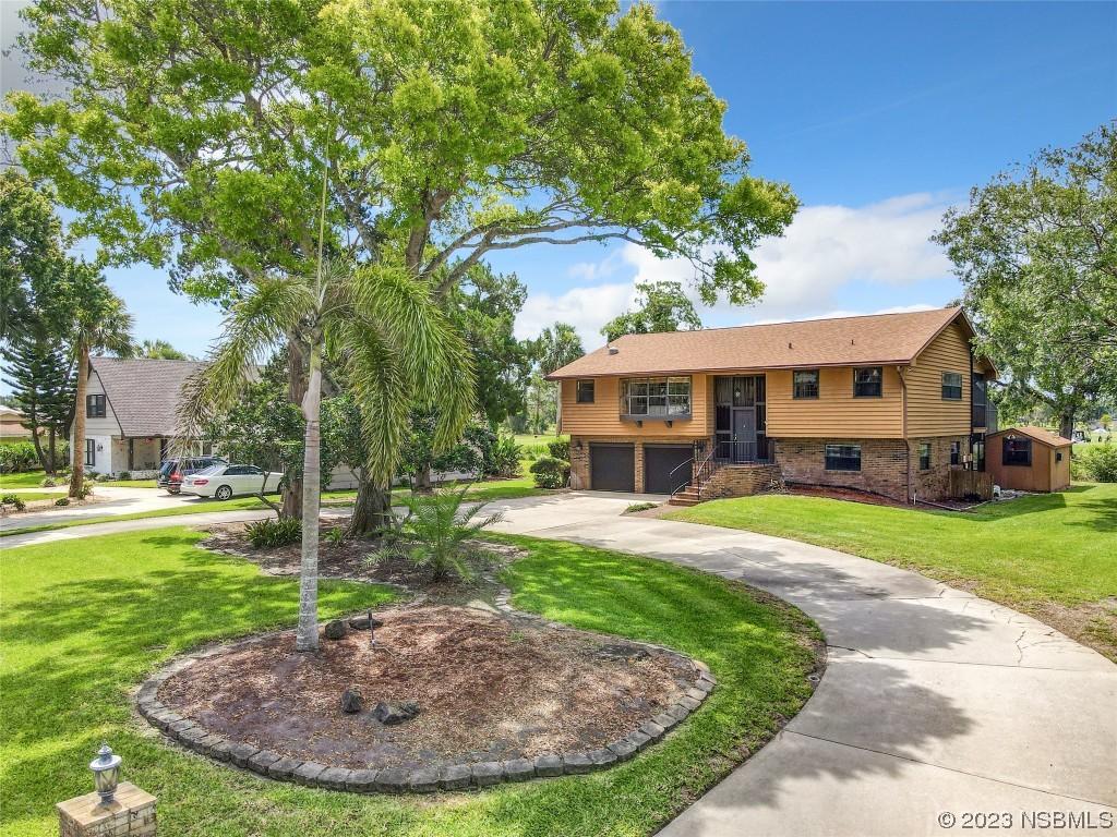 30 Fairgreen Ave., New Smyrna Beach, FL 32168