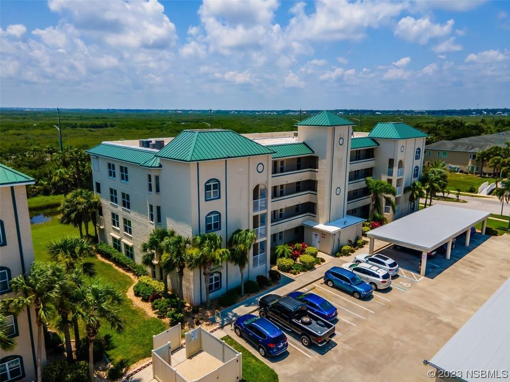 418 Bouchelle Dr. #202, New Smyrna Beach, FL 32169