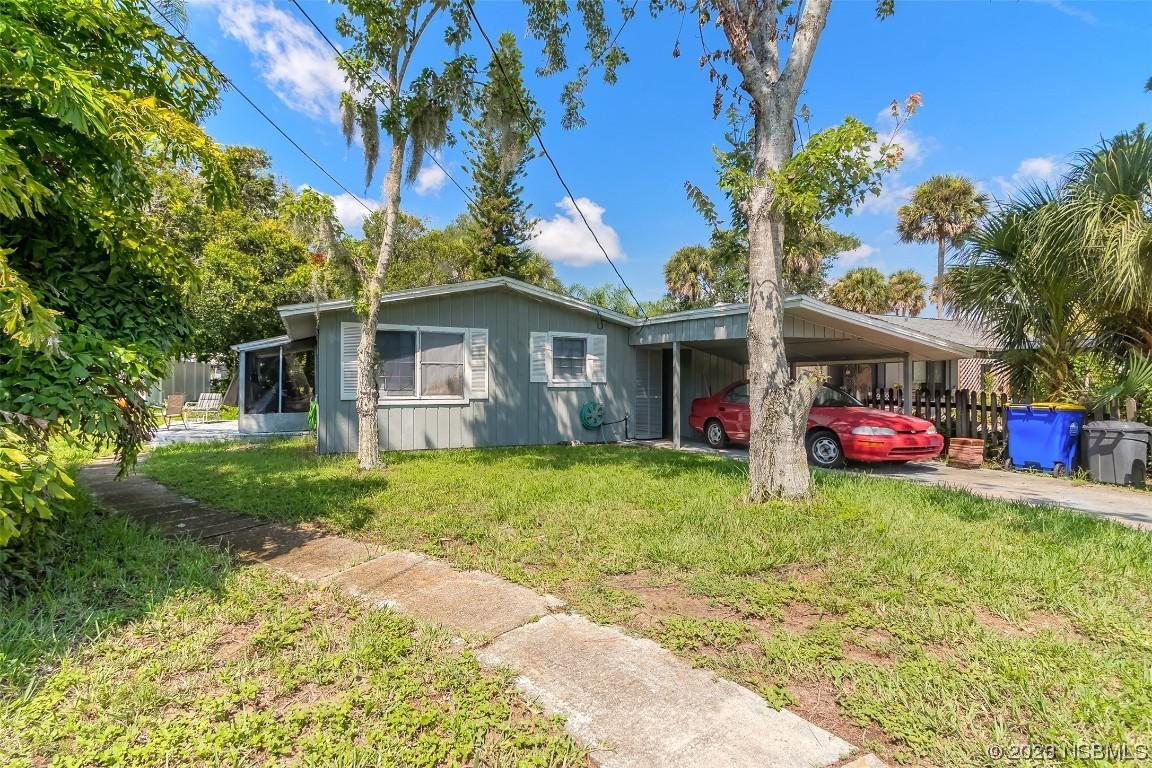 806 Fernald St., Edgewater, FL 32132