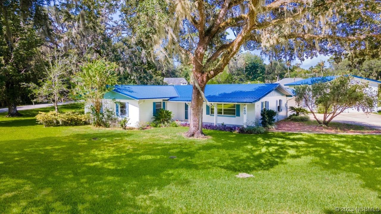 680 Stewart Dr., New Smyrna Beach, FL 32168