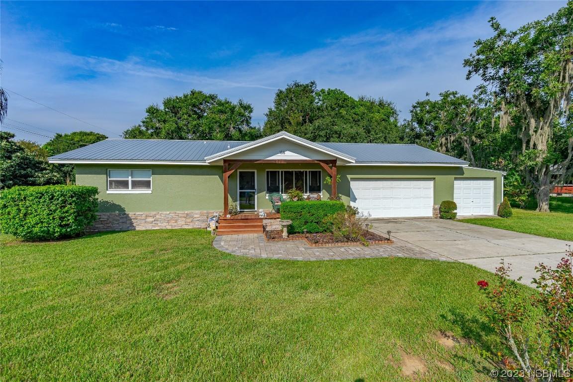 158 Blinn St., Oak Hill, FL 32759