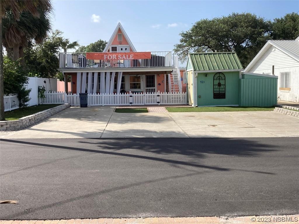 321 Jessamine Ave., New Smyrna Beach, FL 32169