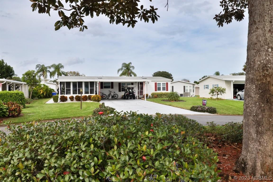 821 Masthead Ln., Edgewater, FL 32141