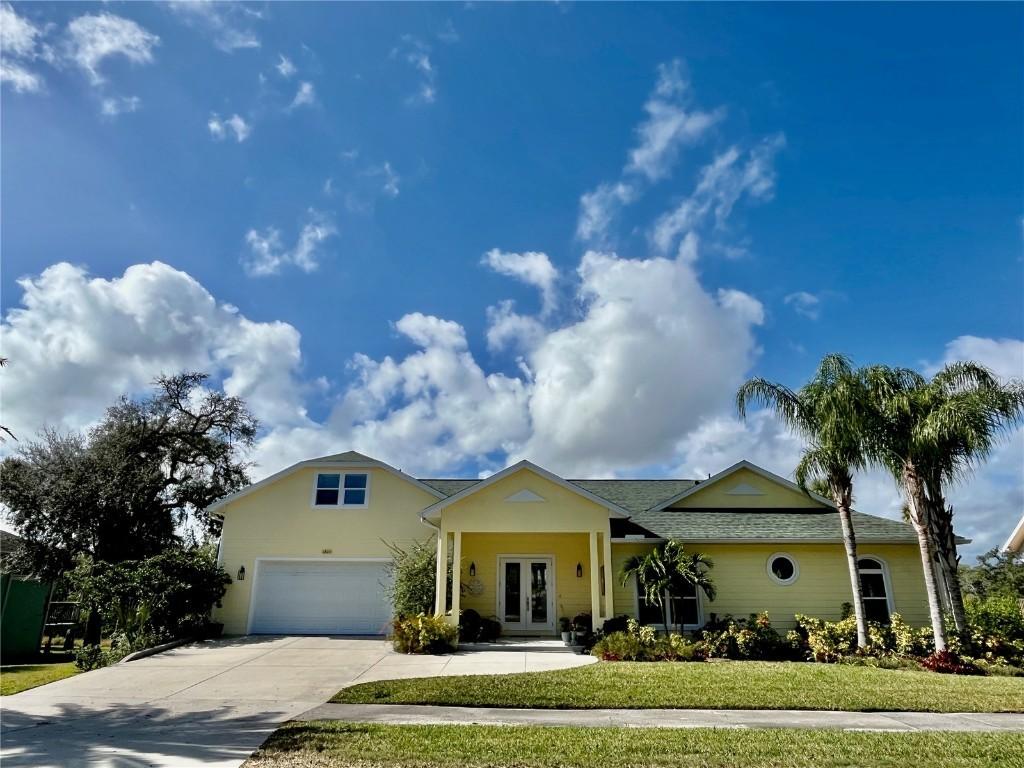 1804 Saxon Dr., New Smyrna Beach, FL 32169