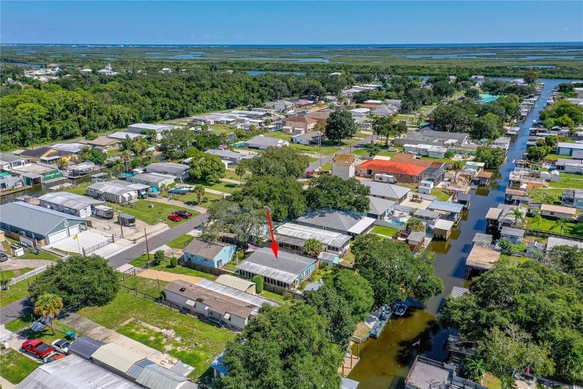 167 Randle Ave., Oak Hill, FL 32759