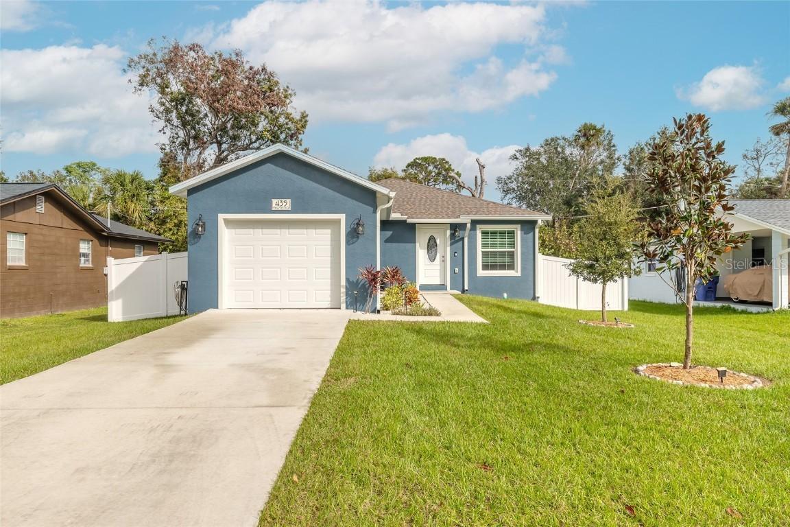 439 Palmetto St., Edgewater, FL 32132