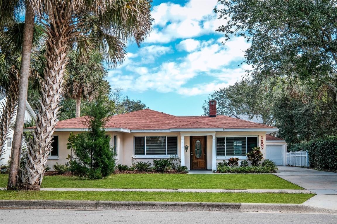 1207 Magnolia St., New Smyrna Beach, FL 32168