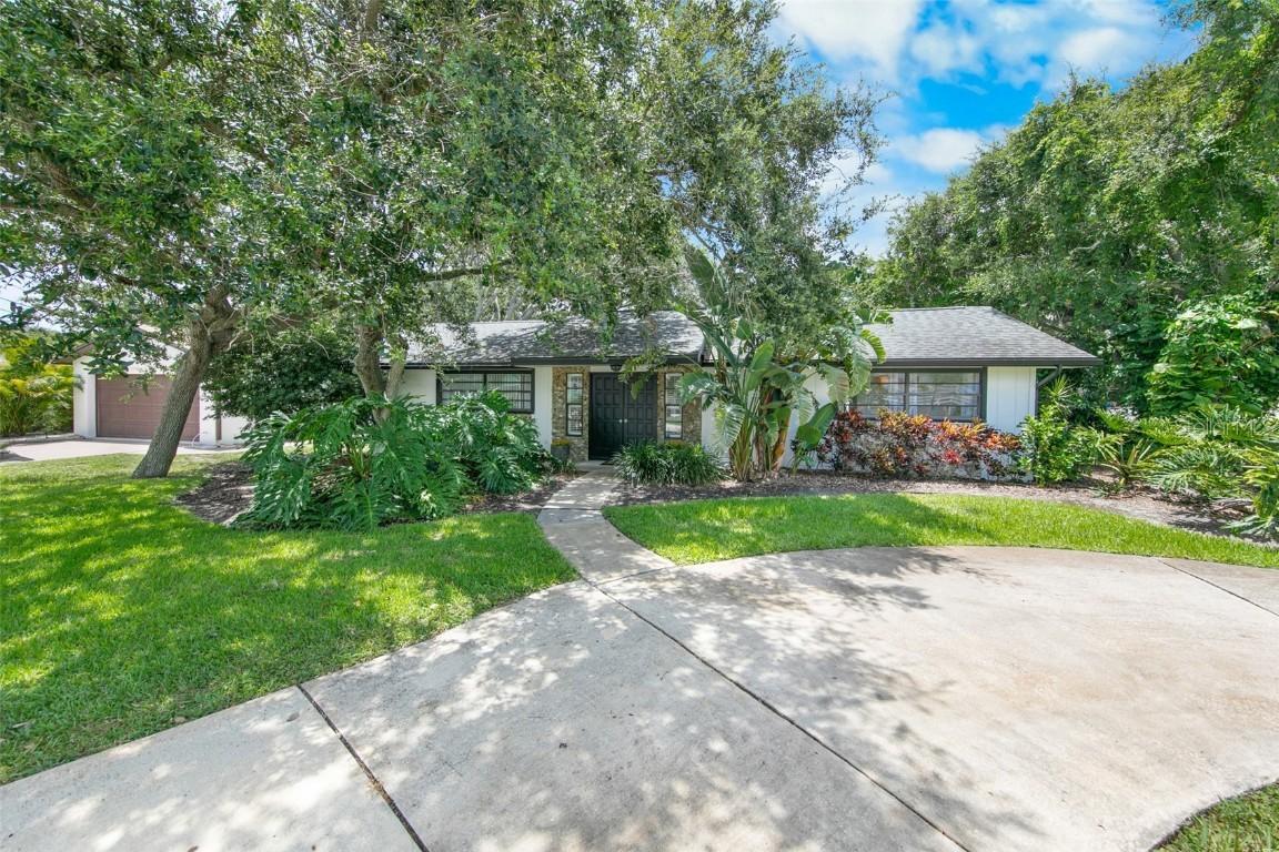 81 Alberta Ave., Ponce Inlet, FL 32127