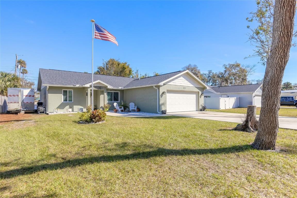 2717 Needle Palm Dr., Edgewater, FL 32141