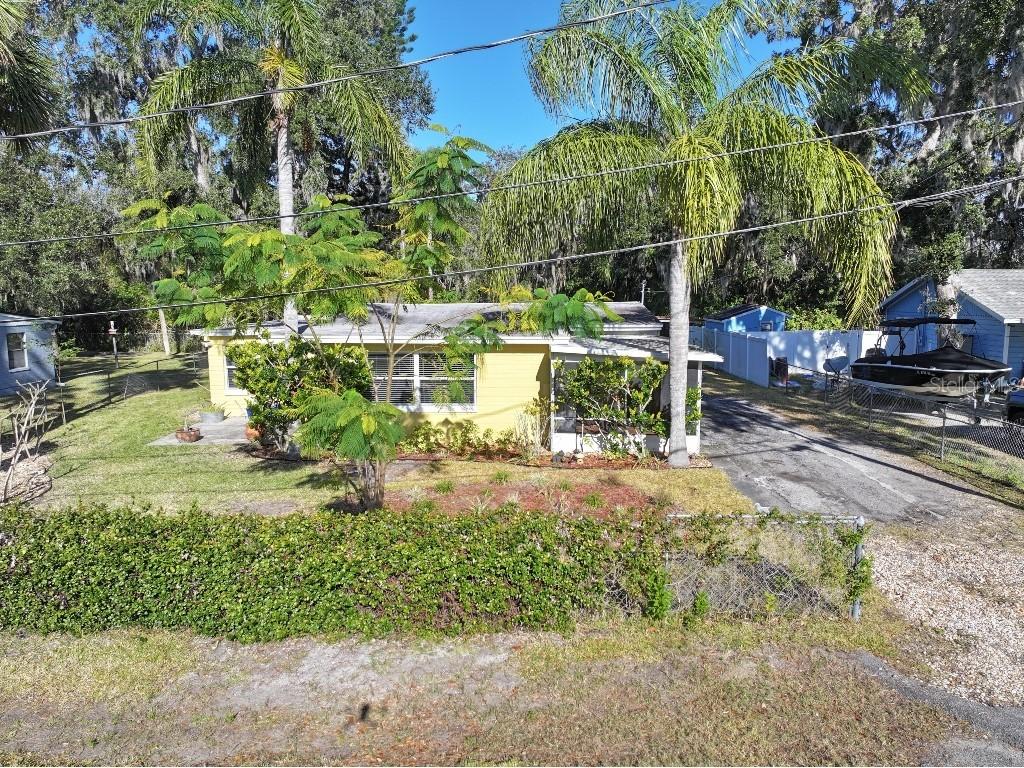 1975 Lake Dr., New Smyrna Beach, FL 32168