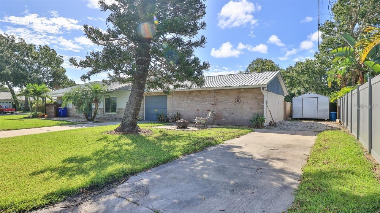 2404 Victory Palm Dr., Edgewater, FL 32141