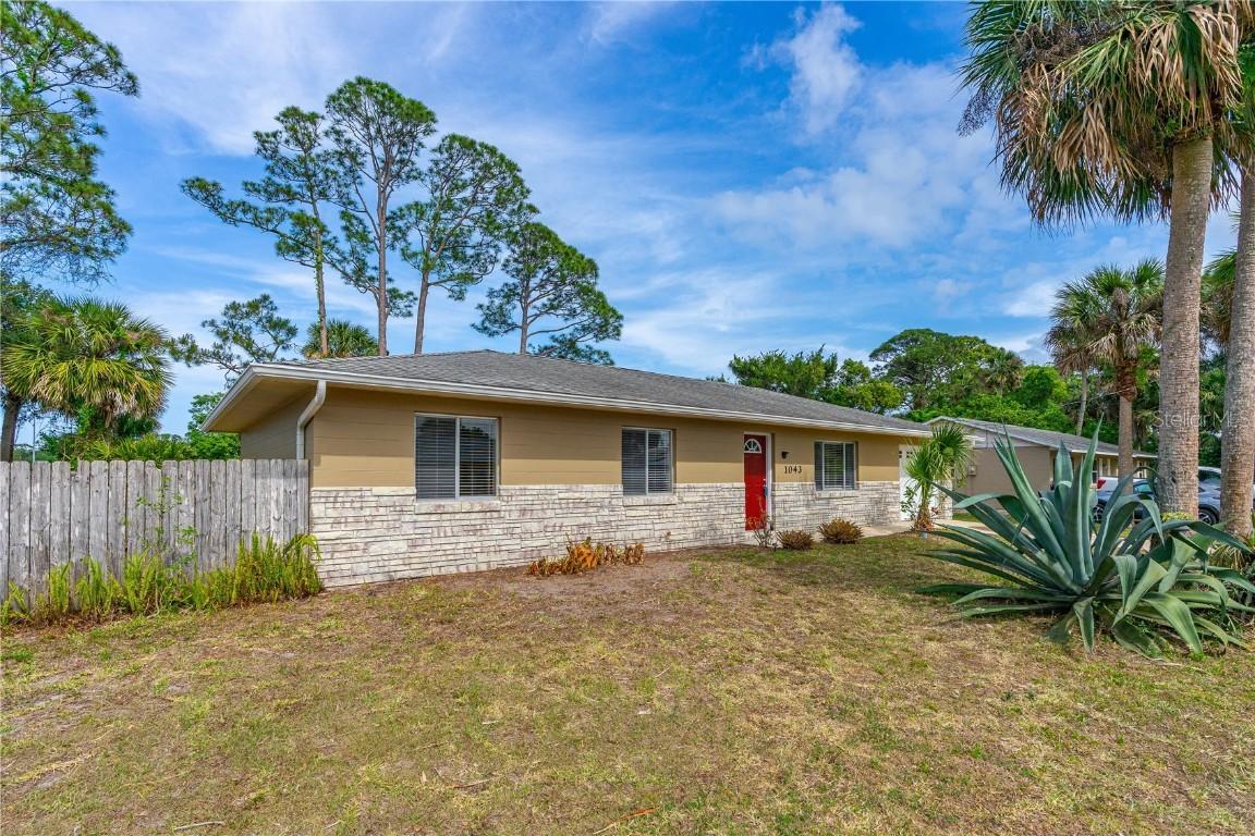 1043 Beulah Dr., Edgewater, FL 32132