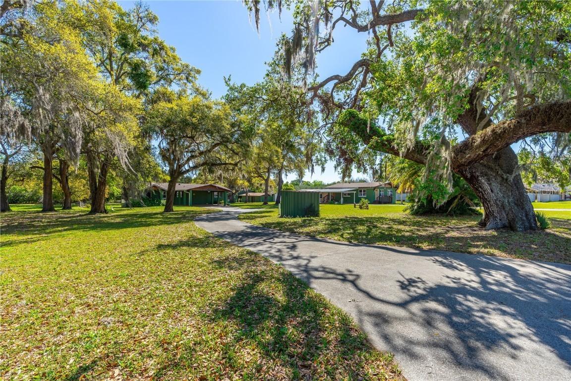 191 Howes St., Oak Hill, FL 32759