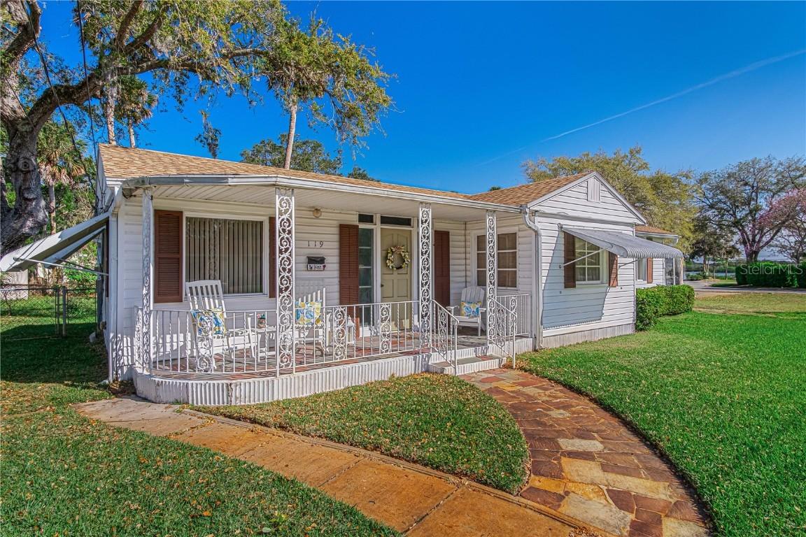 119 Rio Vista Dr., Edgewater, FL 32132