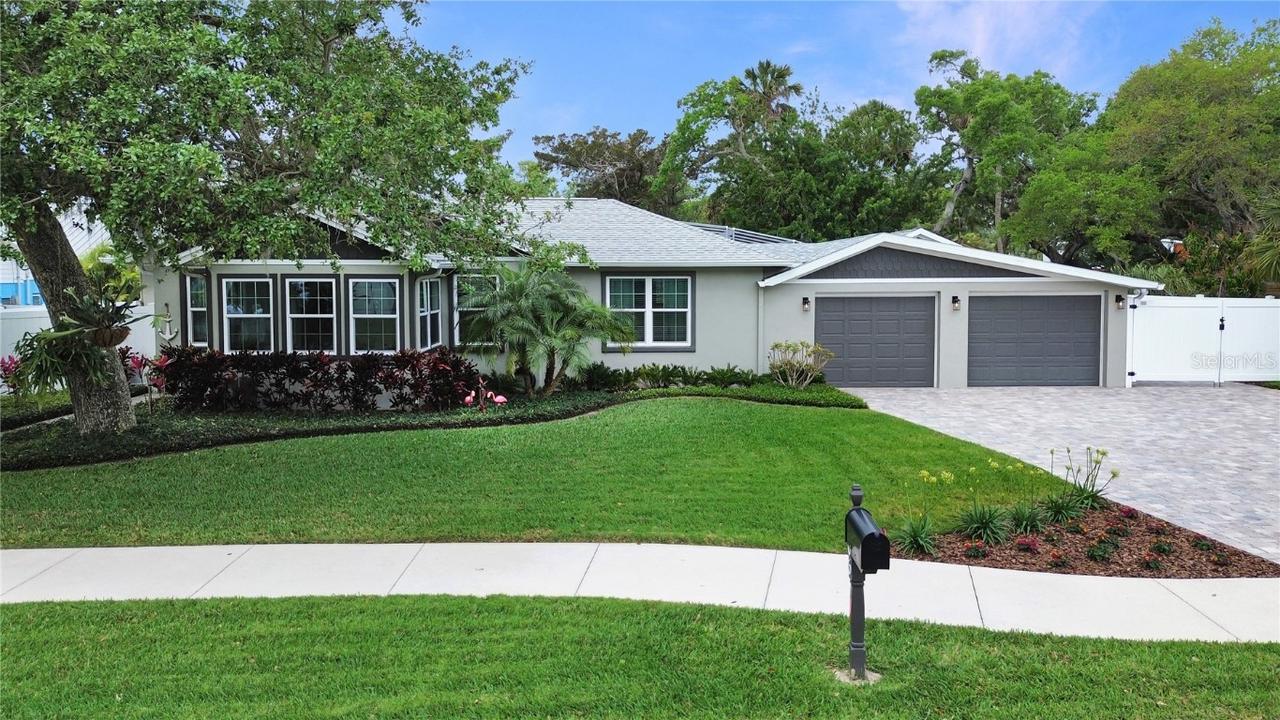 606 S Pine St., New Smyrna Beach, FL 32169