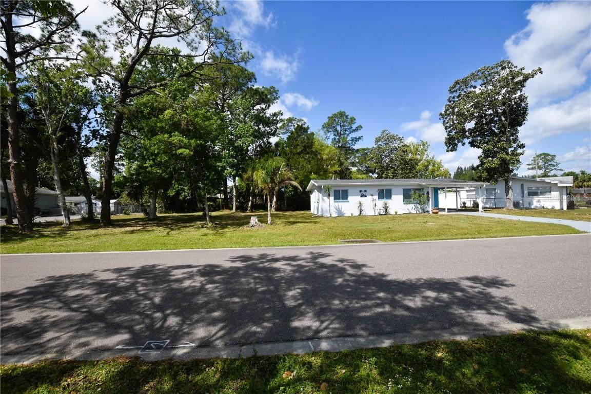 2552 Crestwood Ave., New Smyrna Beach, FL 32168