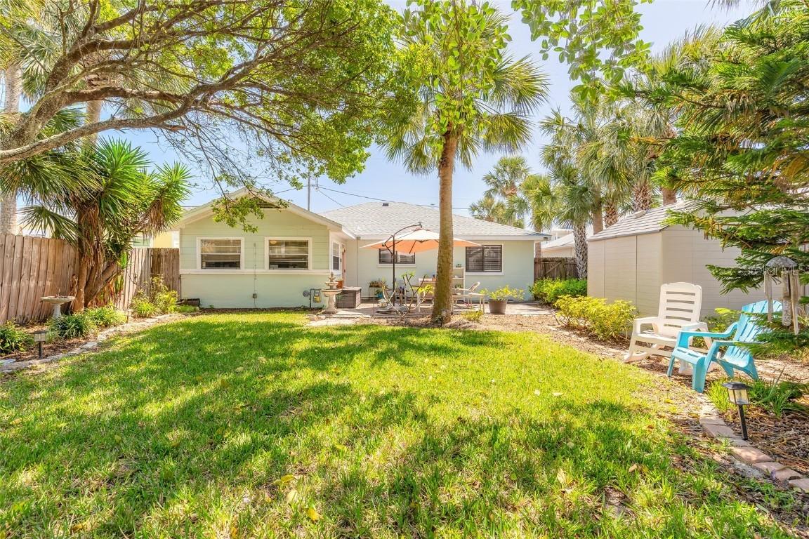 208 Crawford Rd., New Smyrna Beach, FL 32169