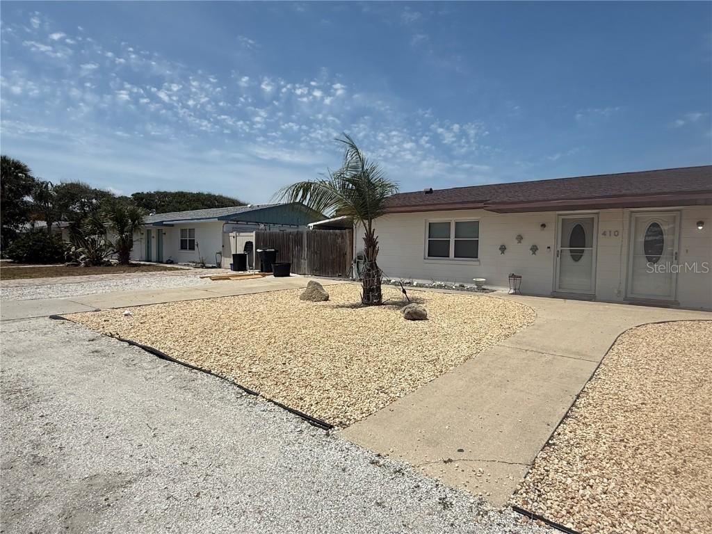 406 Cedar Ave., New Smyrna Beach, FL 32169