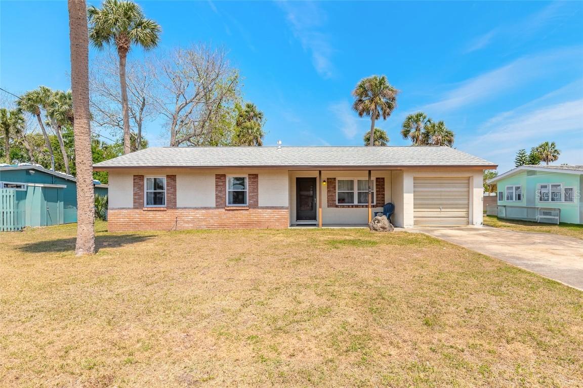 709 Jane Ave., New Smyrna Beach, FL 32168