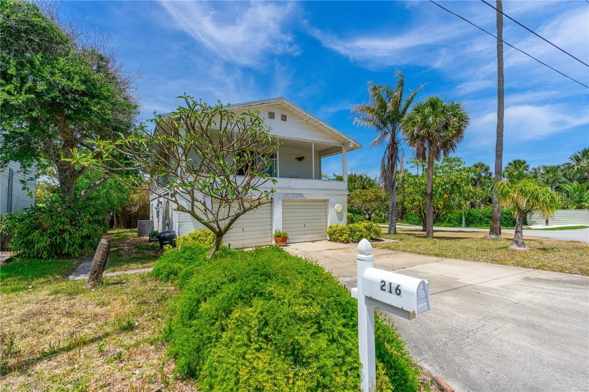 216 Dune Cir., New Smyrna Beach, FL 32169