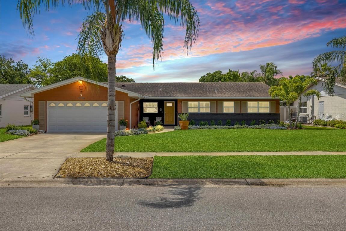 2548 E Compton St., Orlando, FL 32806