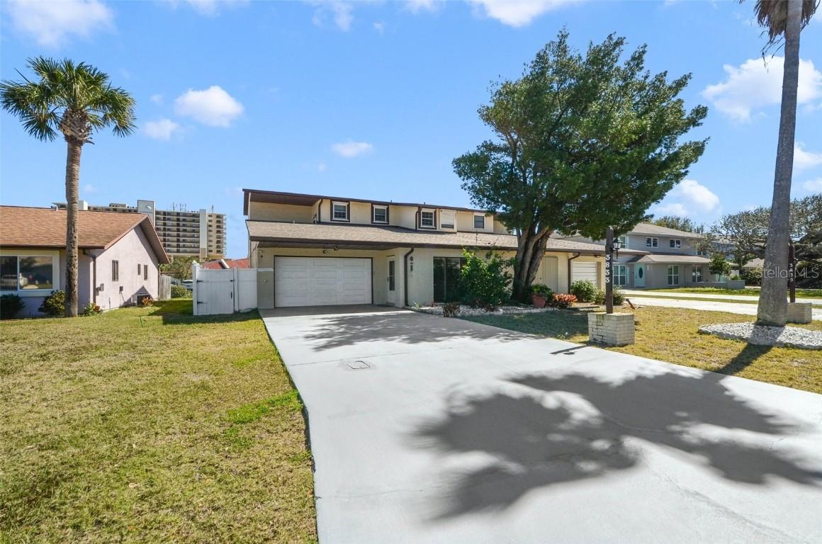 3833 Sandstone Ct., New Smyrna Beach, FL 32169
