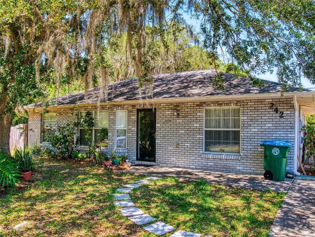 242 S Cypress Ave., Oak Hill, FL 32759