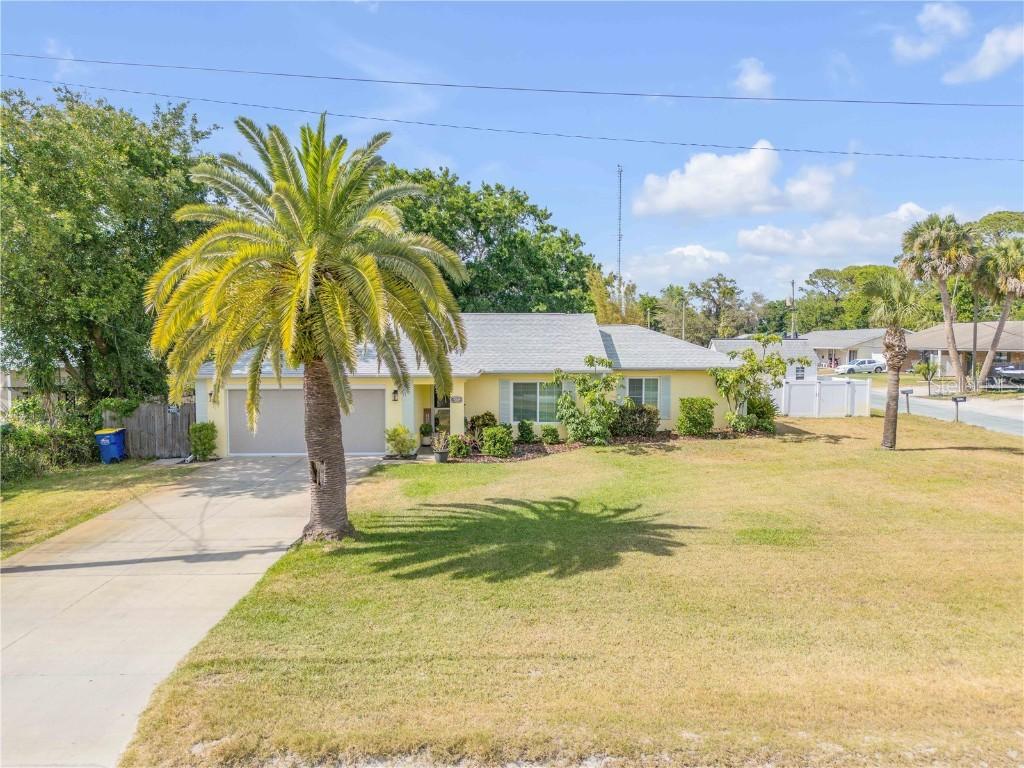 995 16th St., Edgewater, FL 32132