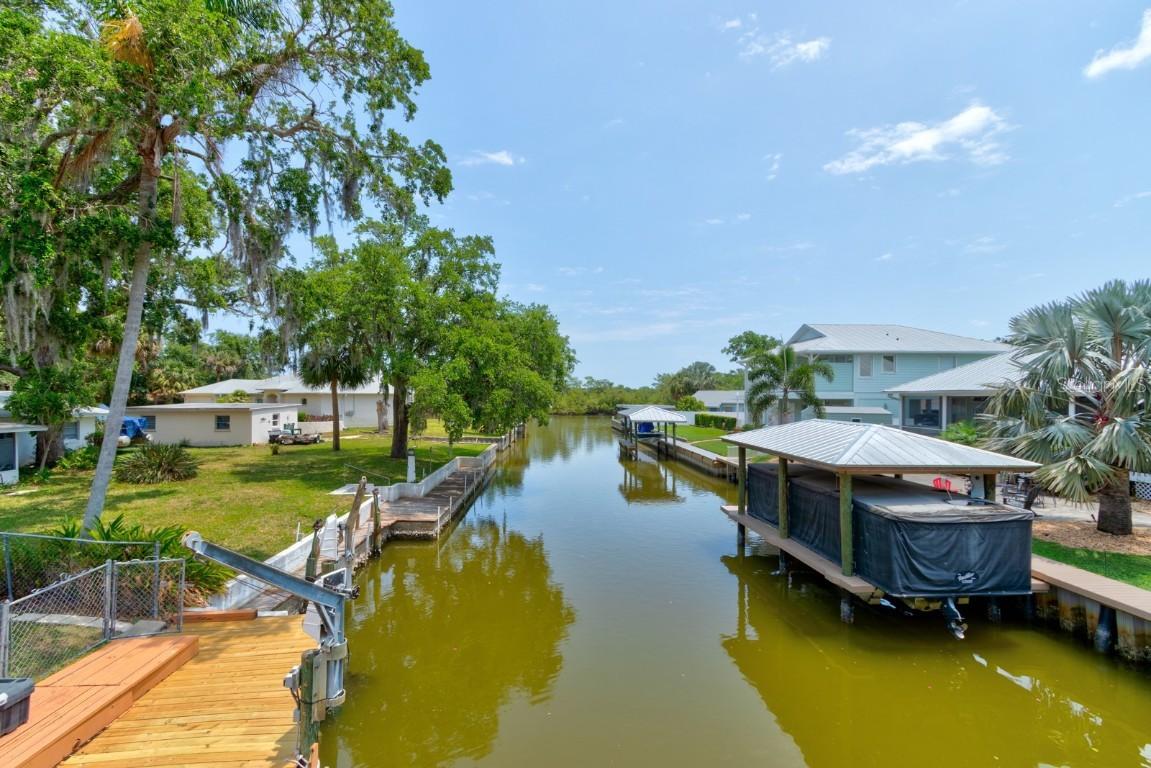 184 Azalea Rd., Edgewater, FL 32141