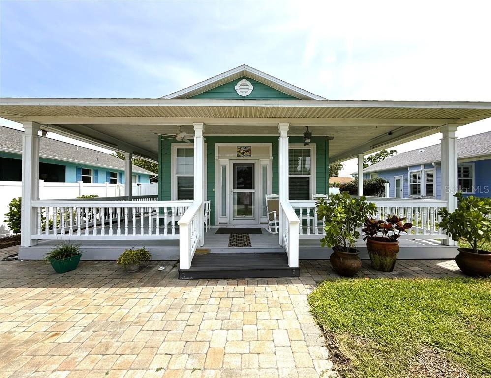 415 Jessamine Ave., New Smyrna Beach, FL 32169