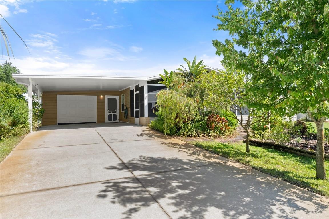 291 Navajo Dr., Oak Hill, FL 32759