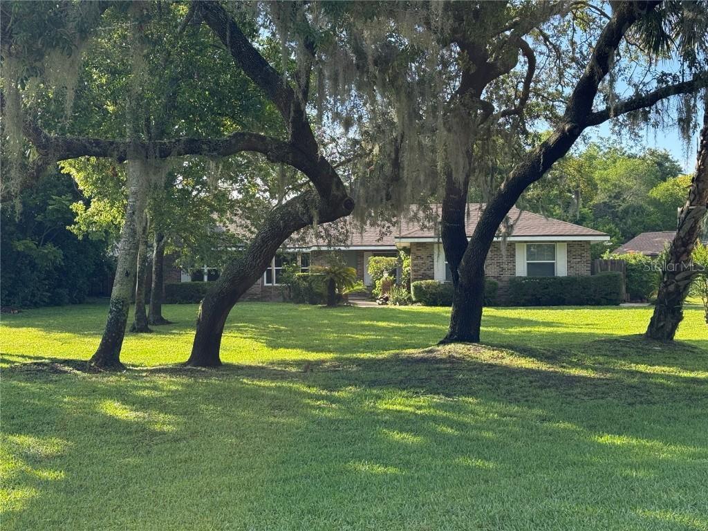 547 Cleo Ln., Deltona, FL 32738