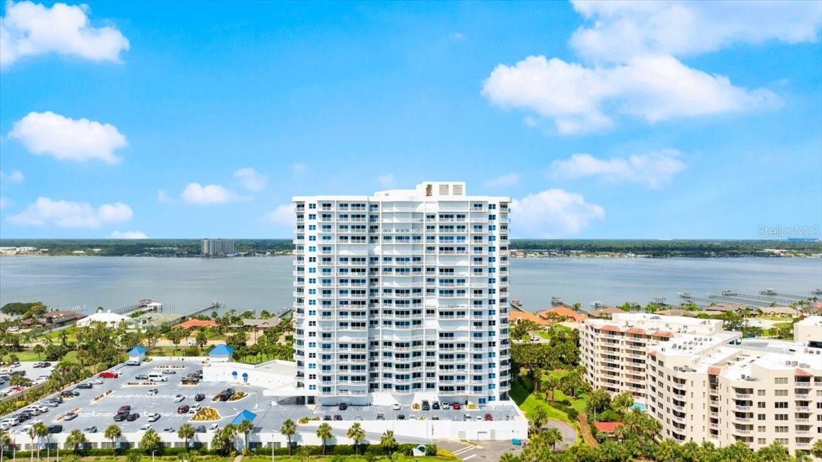 2 Oceans West Blvd. #702, Daytona Beach, FL 32118
