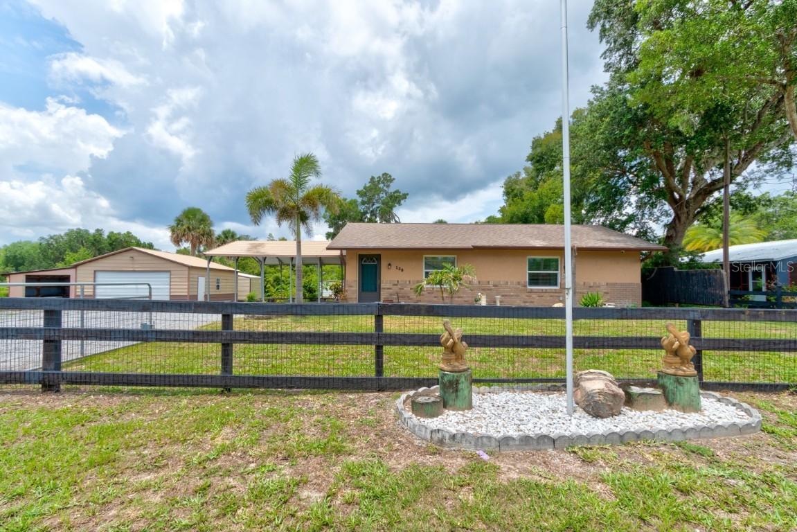 130 N Gaines St., Oak Hill, FL 32759