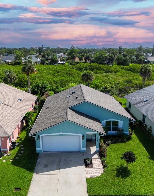 1327 Wayne Ave., New Smyrna Beach, FL 32168